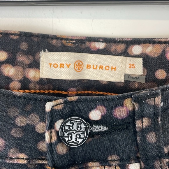 Tory Burch Black Flash Allover Print Skinny/Ankle Jeans. Size 25. - Picture 4 of 12
